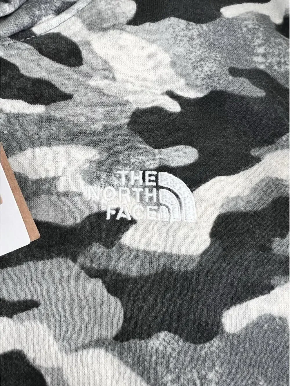 The North Face Youth Large Evolution Pullover Hoodie - Smoked Pearl/TNF Camo